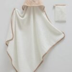 فوطة أطفال برسمة دب بني