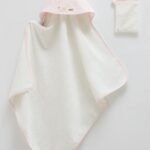 فوطة أطفال برسمة فيل و بوالين وردي