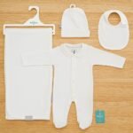 طقم مواليد ابيض للتطريز