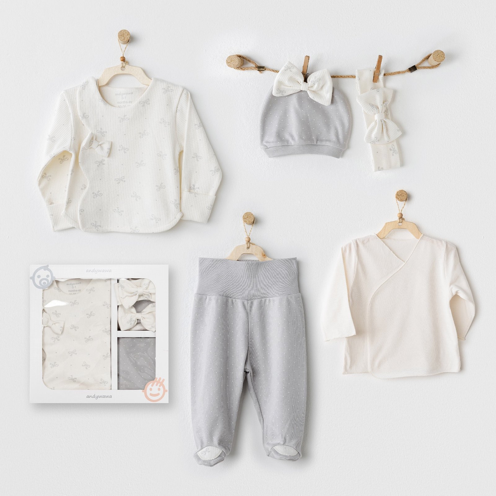 img_9804 طقم مواليد (٠-٣ ) أشهر من خمس قطع - Image 1