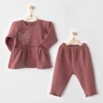 قميص و بنطلون مارون بناتي