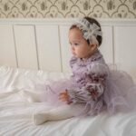 فستان بنفسجي من المخمل و التور من OREN