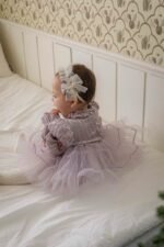 فستان بنفسجي من المخمل و التور من OREN - Image 2