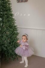 فستان بنفسجي من المخمل و التور من OREN - Image 4