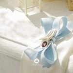 light blue ribbon pins (قطعه فقط )