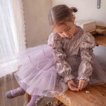 فستان بنفسجي من المخمل و التور من OREN