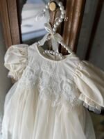 فستان من التور الناعم و الدانتيل - Image 3