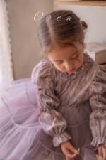 فستان بنفسجي من المخمل و التور من OREN - Image 4