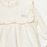 طقم بناتي ابيض  0-3 months - Image 4