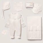 طقم بناتي ابيض  0-3 months